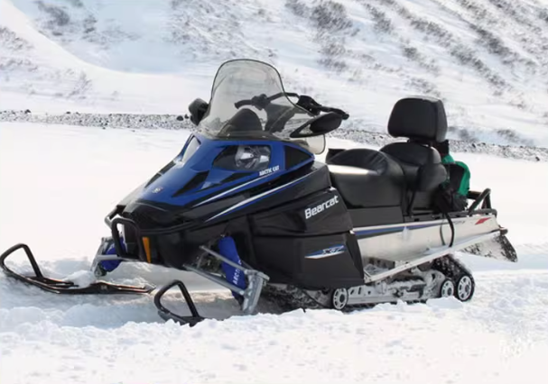 雪地摩托