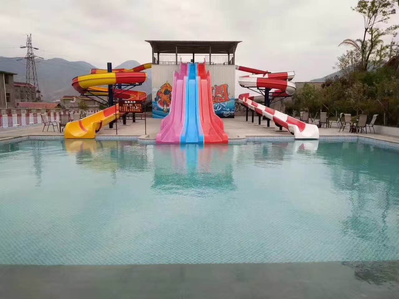 儿童螺旋组合滑梯