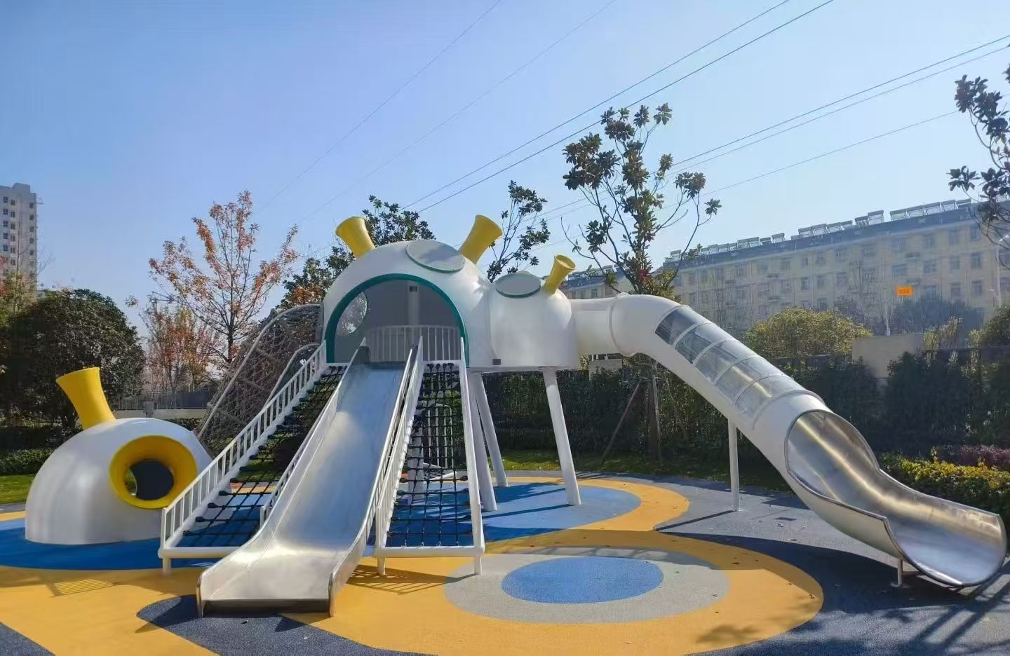 潮玩滑梯-专业户外无动力乐园厂家