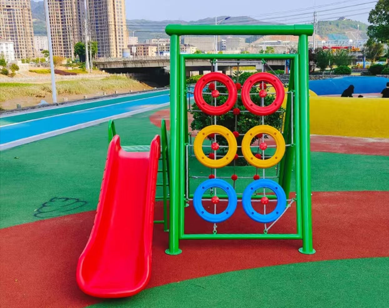 滑梯攀岩-专业户外无动力乐园厂家