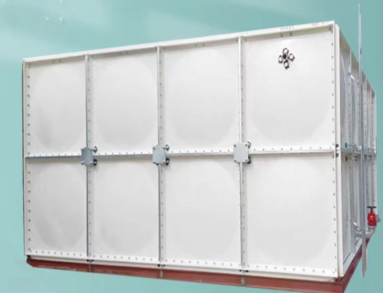 模压蓄水池水箱-专业水箱制作厂家